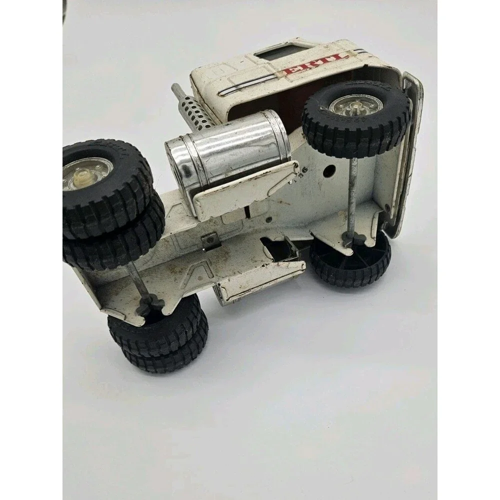 Ertl 52040 Vintage Metal Semi Ertl Toy Company Used